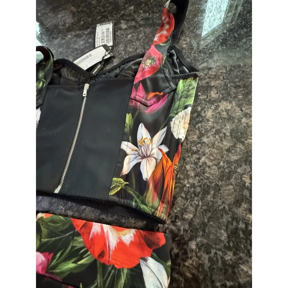 Dolce & Gabbana process zipper please